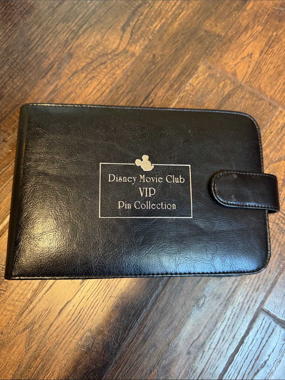 Disney Black VIP Pin Collection Binder